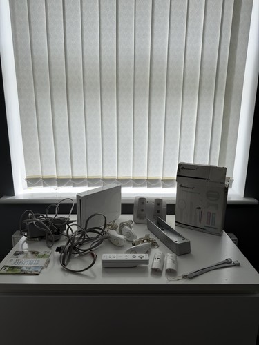 Nintendo wii console bundle - console,