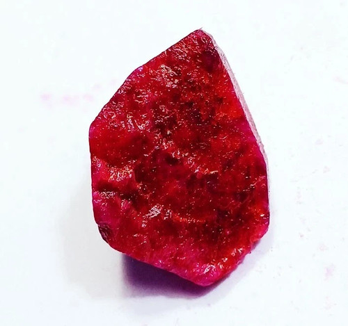 Loose gemstone natural red - natural,