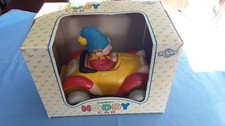 Bendy Noddy in his car with