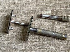 EARLY 1900S GILLETTE SINGLE