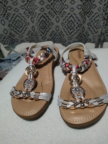 Ladies sandals with double - sandals,