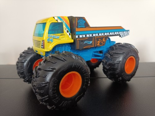 Hot wheels haulin - hot, monster