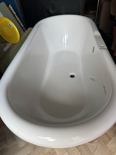 Freestanding bath tub - freestanding,