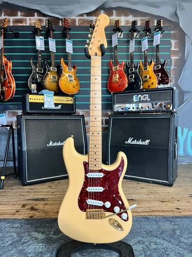 Fender deluxe player strat - fender,
