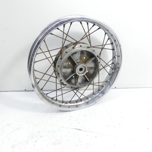 Yamaha 250 rear wheel - 250,