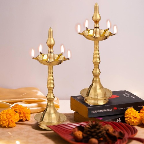 Set brass nilavilakku - of, 2
