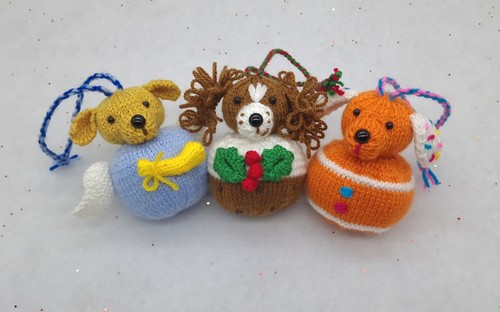 Knitting pattern - 🐶, pattern🎄