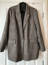 Lovely Tweed Style Jacket From