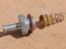 SU Carburettor Fuel Feed  &