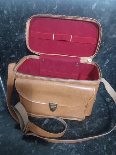 Vintage hard case camera - vintage,