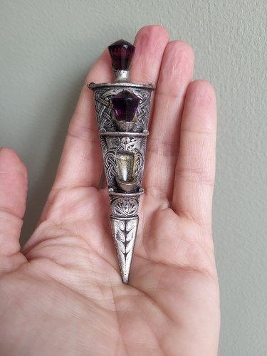 Traditional scottish kilt pin - traditional,