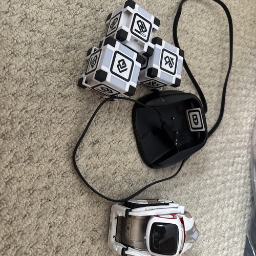 Anki cosmo robot charging doc - charging,