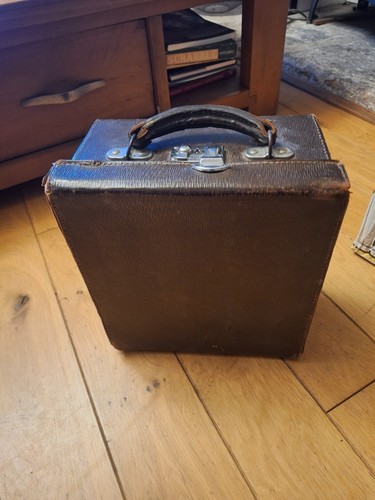 Vintage doctors medical travel - vintage,