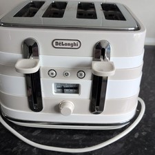 De'Longhi Avvolta 4 Slice