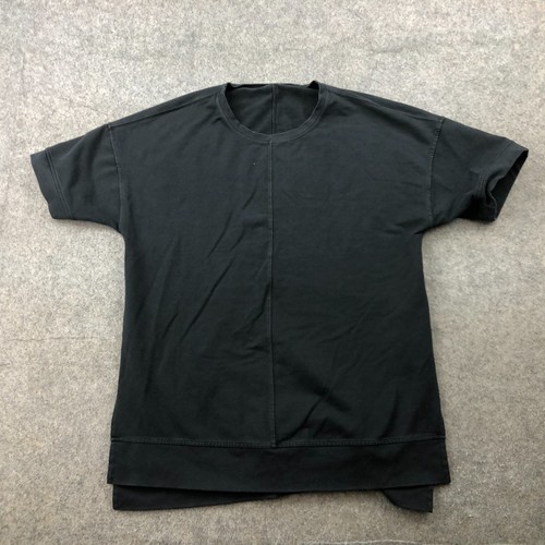 Lululemon top womens cut - lululemon, 6