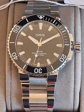 ORIS Aquis Date Automatic
