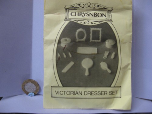 Dolls house chrysnbon - 1/12,