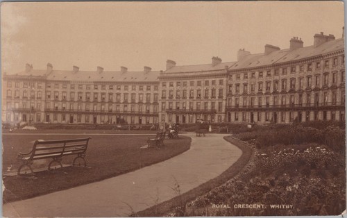 Royal crescent whitby - crescent,