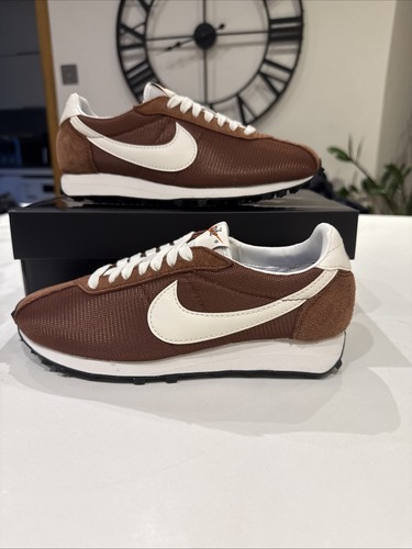 Nike 1000 red - nike, sepia
