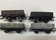 Bachmann collection of 4 mineral 5 plank wagons 00 weathered 