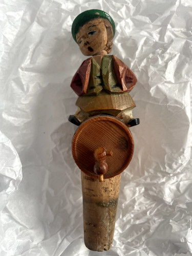 Vintage carved wood cork - cork, wine