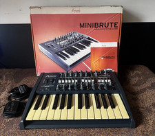 Arturia Minibrute Mk1 Analogue
