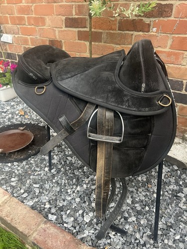 Torsion treeless saddle - treeless, gp