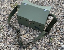 FERRET BOW BACK PAINTED GREEN