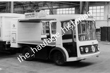 THH Truck Photos - Express Dairy Milk Float.