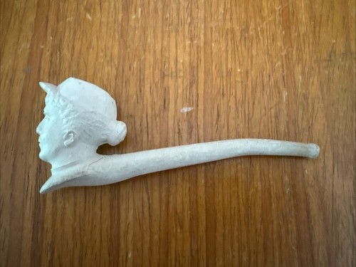 Vintage clay tobacco pipe - clay,