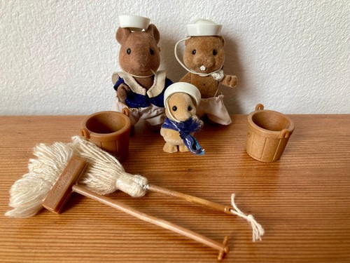Sylvanian families tomy - families,