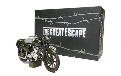 Corgi cc08501 triumph tr6 - corgi,