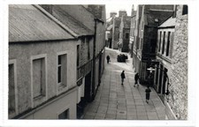 VICTORIA STREET, STROMNESS: Orkney Isles postcard (C93971)