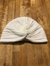 Vintage White Pleated Turban