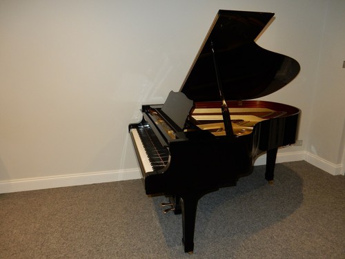 Yamaha silent grand - grand, piano