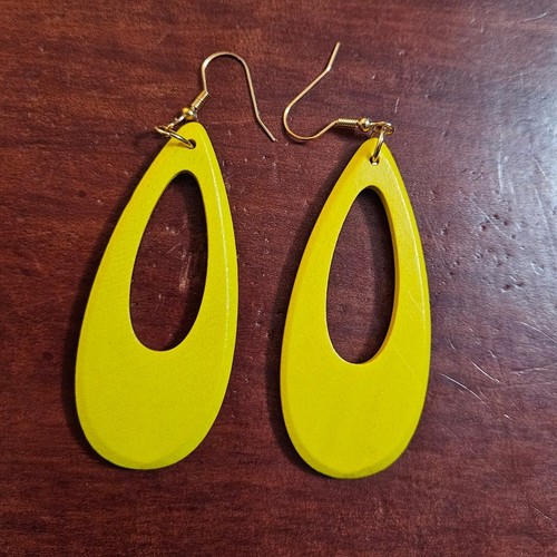 Boutique yellow wood dangle - boutique,