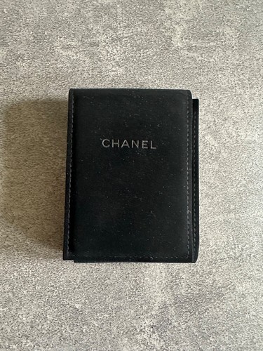 Auth chanel empty earrings - empty,