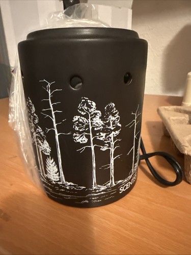 Scentsy warmer black forest - scentsy,