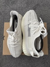 Adidas YEEZY boost 350 V2 -