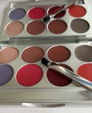 Models prefer eight lip shines