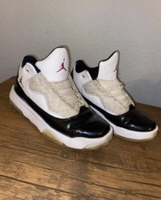 Nike Air Jordan Max Aura 2