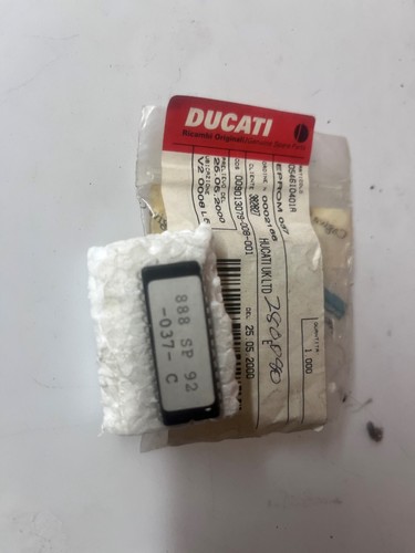 New genune ducati 888 - new,