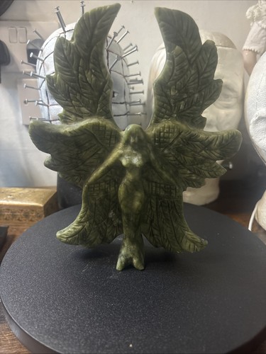 Stunning green jade - green,
