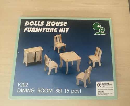Vintage dolls house - vintage,