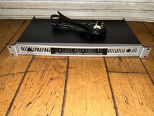 Behringer Europower EPQ304 Professional 300W 4-Channel Power Amplifier  