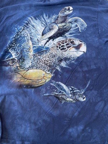 The mountain shirt sea - the,