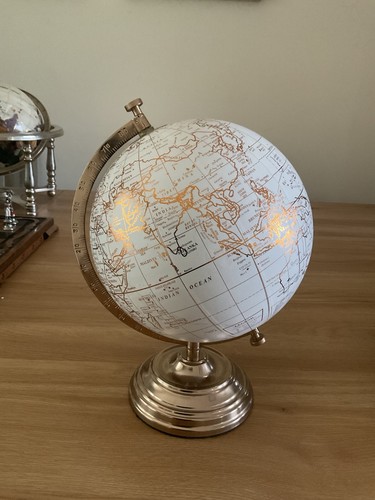Gold and white world - and,