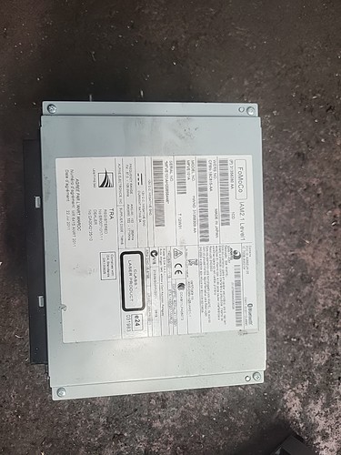 Volvo v40 radio cd - volvo,