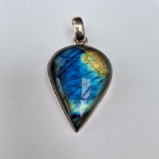 Stunning Large 925 Silver Labradorite Gemstone Pear Shaped Pendant