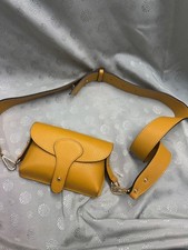 Ladies  Vera Pelle Handbag Mustard CG K06